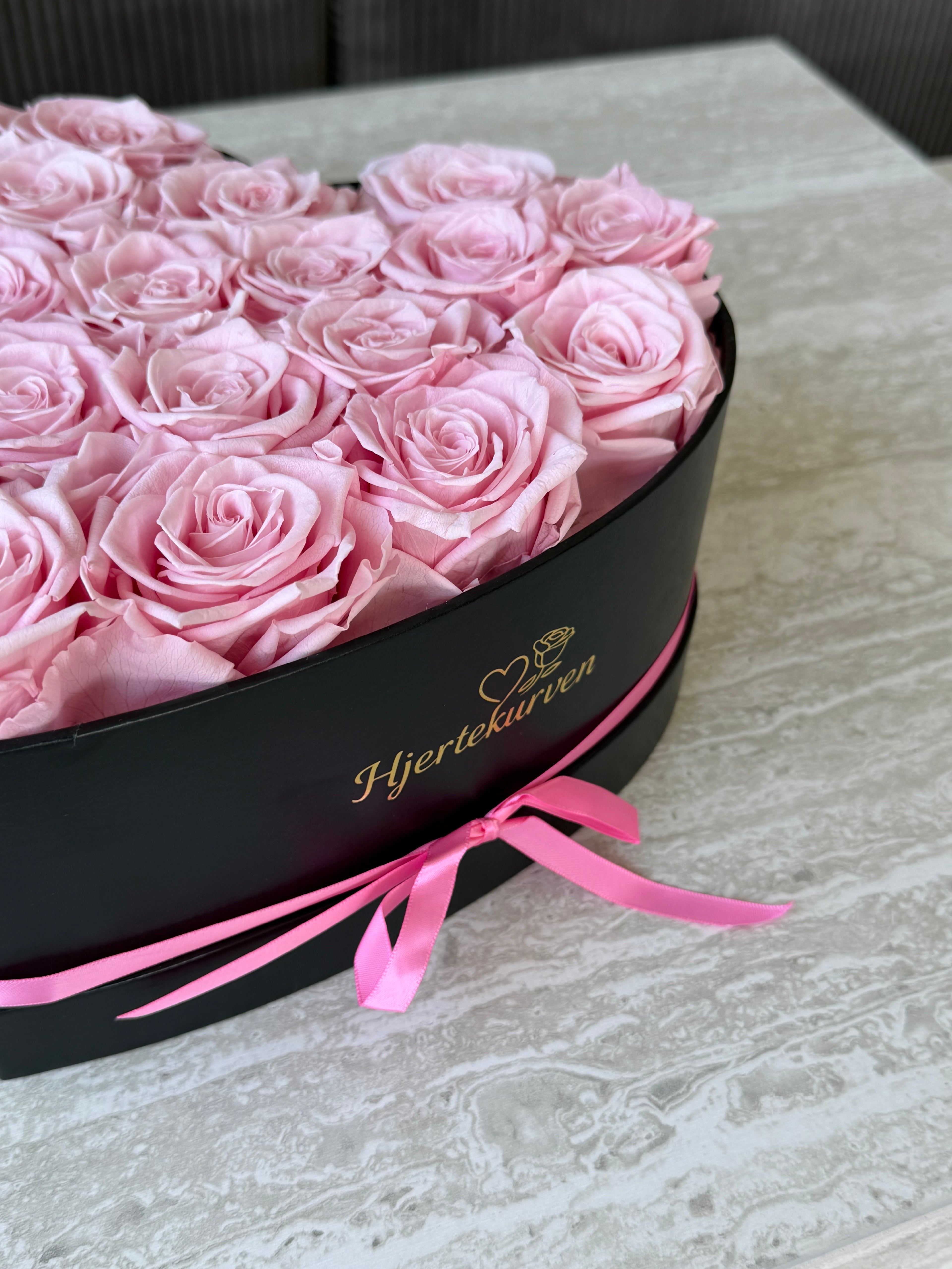 Hjerteboks - 20 babypink roser