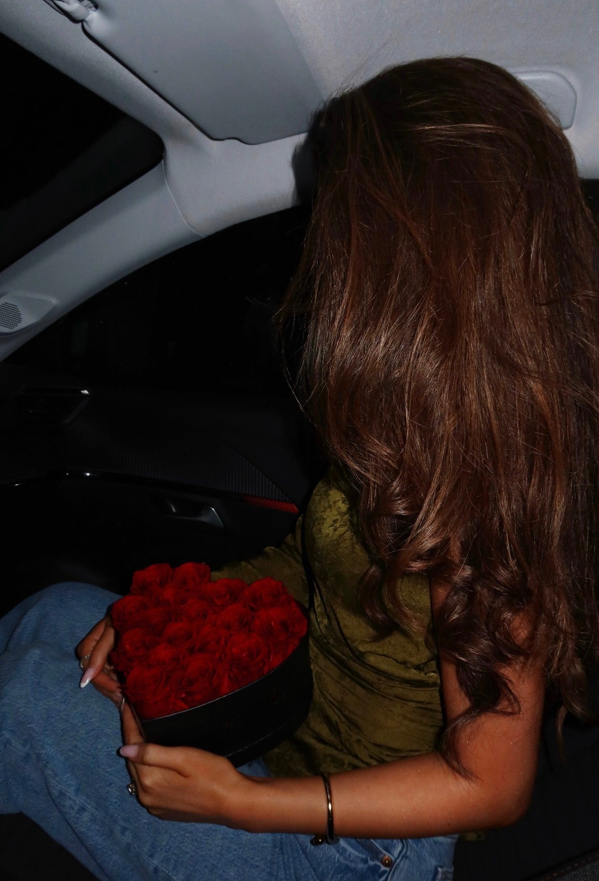 Hjerteboks med 17 røde roser